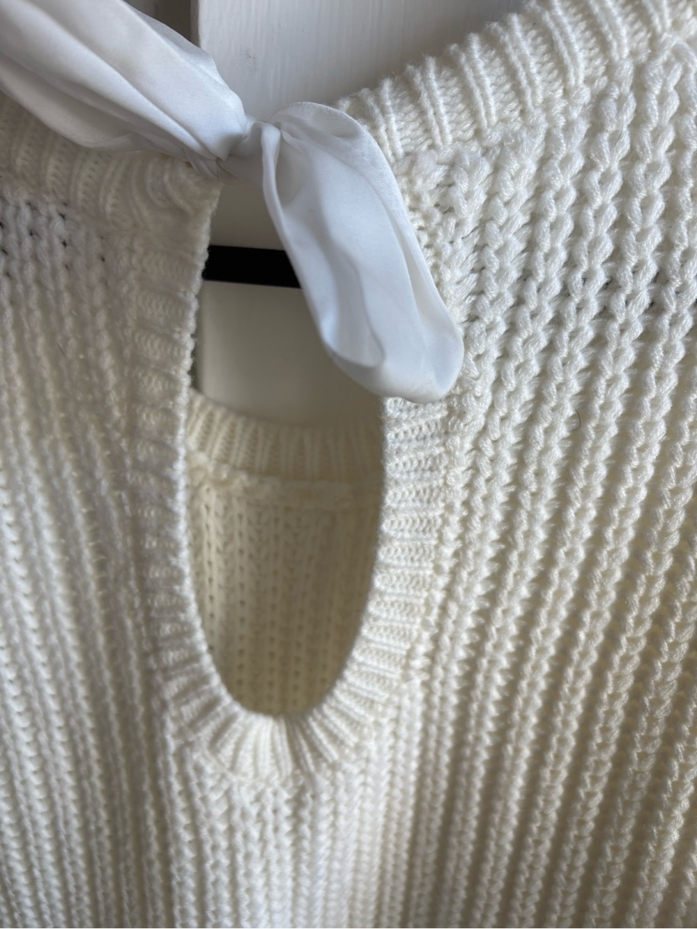 torrid Cream Cable-Detail Scoop Neck Sweater - Picture 6 of 6